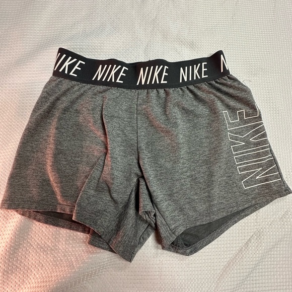 Nike Other - Youth Girls' Nike Dry Trophy Training Shorts